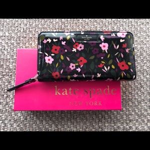 Kate Spade “Daycation Boho Floral” Wallet